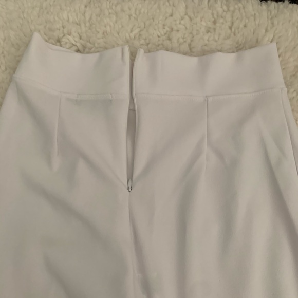 White Capri flowy pants - Picture 4 of 4